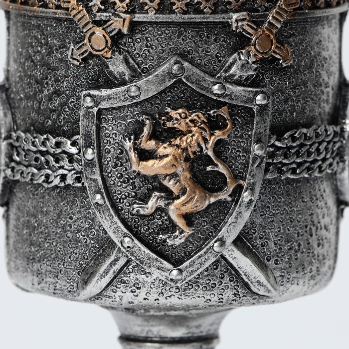 Бокал «Щит», 200 мл, 8×19 см, цвет серебряный Бокал «Щит», 200 мл, 8×19 см, цвет серебряный