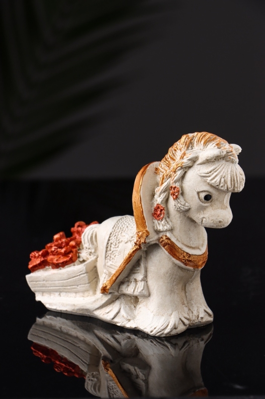 Фигура "Лошадка с телегой подарков" 12х9х5 см, бежевый