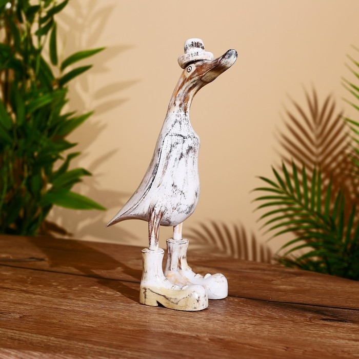 Сувенир Сувенир "Утка в белом " дерево 27 см