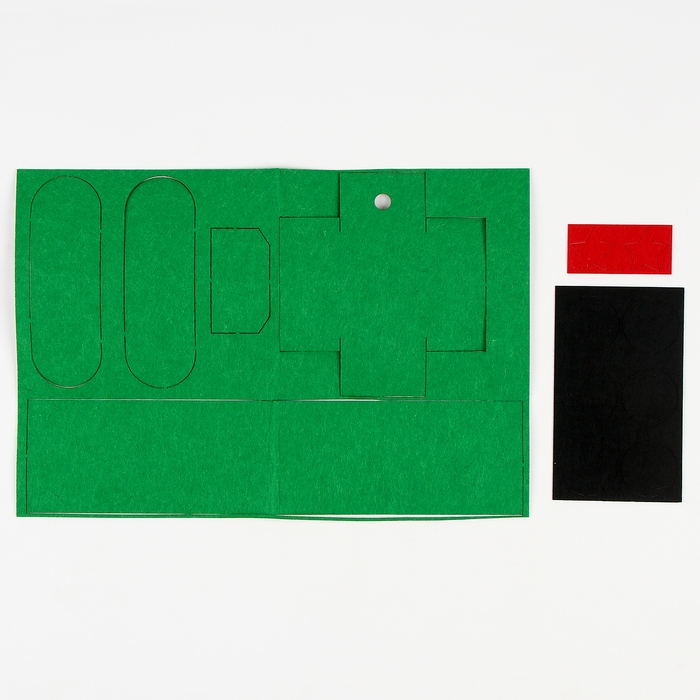 Набор для создания игрушки из фетра «Танк» Набор для создания игрушки из фетра «Танк»