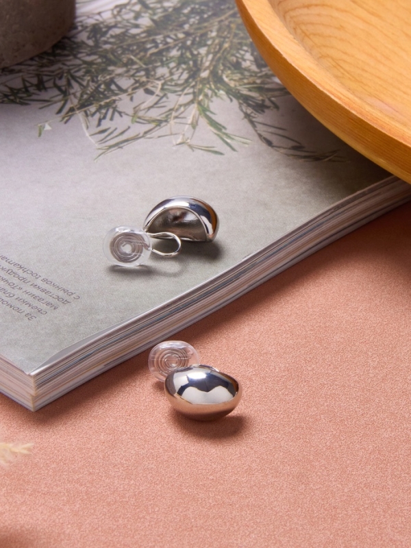 Клипсы «Тренд» крупная капля, цвет серебро Клипсы «Тренд» крупная капля, цвет серебро