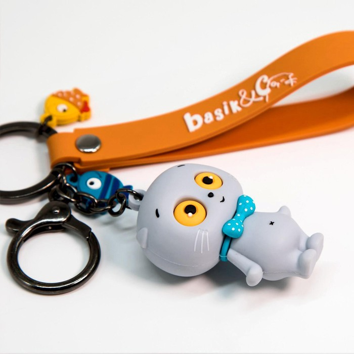 Игрушка-брелок «Басик с подвесами Рыбки», 5 см Игрушка-брелок «Басик с подвесами Рыбки», 5 см