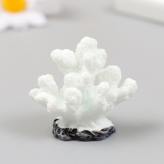 Фигурка для флорариума полистоун  Фигурка для флорариума полистоун "Коралловый пальчик" белая 4,6х4,1 см