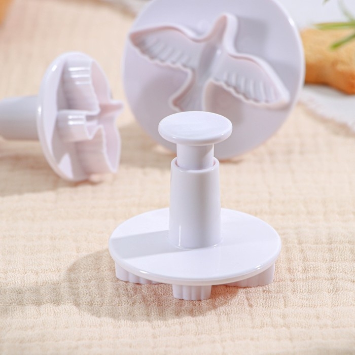 Набор плунжеров кондитерских Доляна «Птица», 3 шт, 4,5×5 см Набор плунжеров кондитерских Доляна «Птица», 3 шт, 4,5×5 см