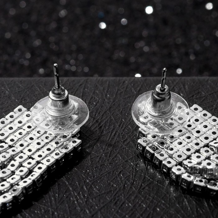 Серьги висячие со стразами «Водопад» мини треугольник, цвет белый в серебре, 8см Серьги висячие со стразами «Водопад» мини треугольник, цвет белый в серебре, 8см