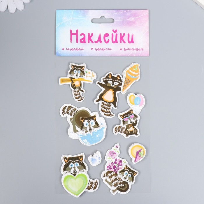 Наклейка картон 2 слоя Наклейка картон 2 слоя "Неугомонные еноты" 17х12 см