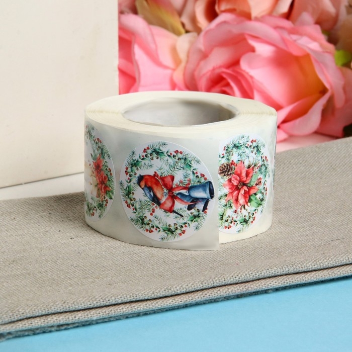 Новый год. Наклейки в рулоне Новый год. Наклейки в рулоне "Венки", 500 шт, 3,8 х 3,8 см