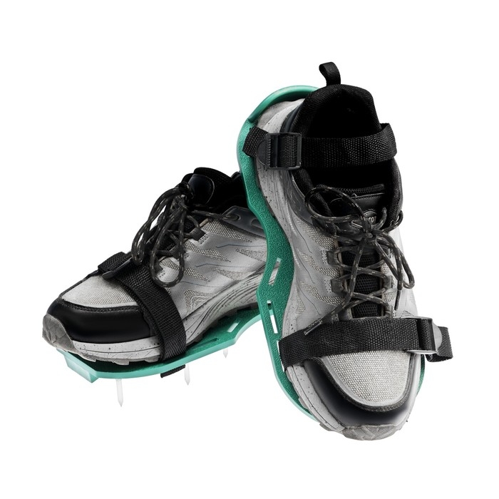 Подошвы ТУНДРА, шипованные, для наливного пола, 300х130 мм, длина шипа 42 мм, 2 шт. Подошвы ТУНДРА, шипованные, для наливного пола, 300х130 мм, длина шипа 42 мм, 2 шт.