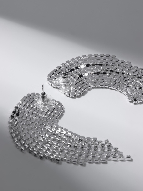 Серьги висячие со стразами «Вечное сияние» сердечки, цвет белый в серебре Серьги висячие со стразами «Вечное сияние» сердечки, цвет белый в серебре