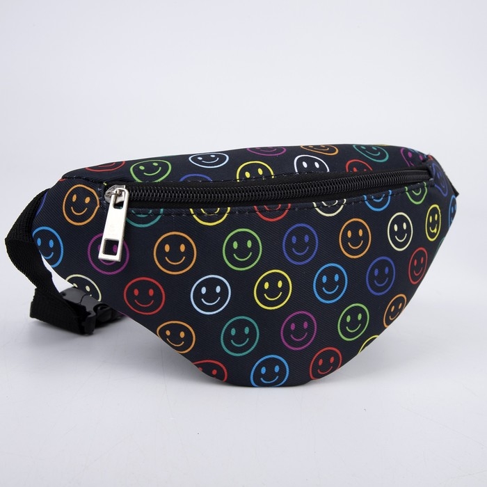 Сумка детская поясная NAZAMOK kids «Смайл» 20 см х 10 см х 6 см Сумка детская поясная NAZAMOK kids «Смайл» 20 см х 10 см х 6 см