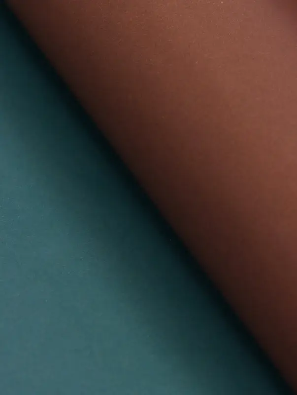 Бумага упаковочная крафт, двусторонняя, кофейный, изумрудный, 0.68&times;10&plusmn;5% м