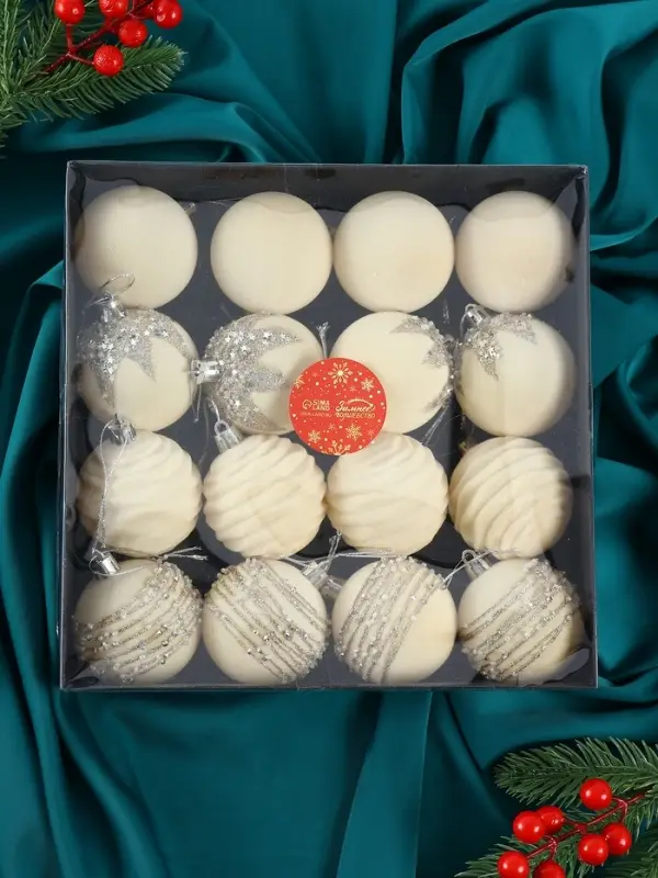 Набор шаров пластик d-6 см, 16 шт Набор шаров пластик d-6 см, 16 шт "Бархат. Маскарад" белый