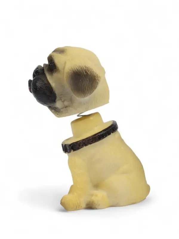 Игрушка на панель автомобиля &laquo;Собака качающая головой&raquo; мопс