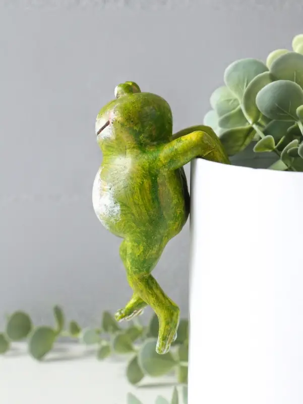 Сувенир полистоун на кашпо "Улыбающийся лягушонок" 11,5х5х6 см