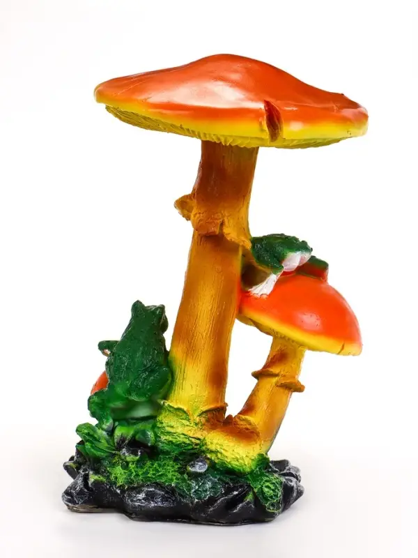 Садовая фигура из полистоуна &laquo;Грибы с лягушками&raquo;, 25&times;30&times;43 см