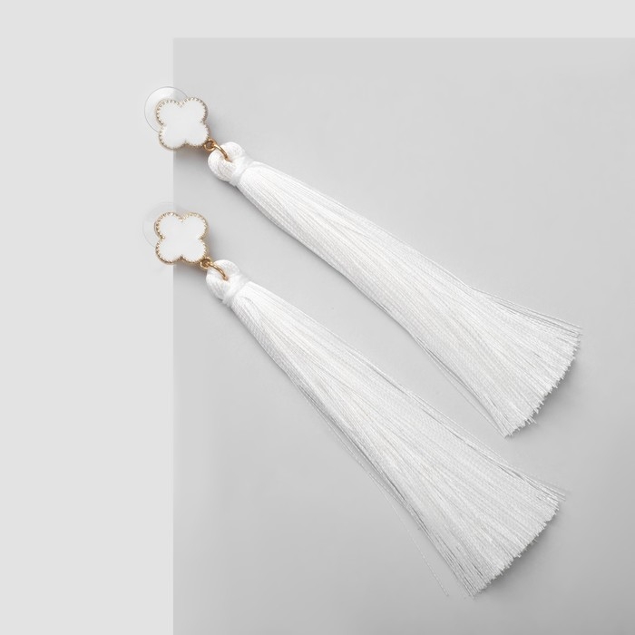 Серьги «Кисти», цвет белый в золоте, L кисти 8,7 см Серьги «Кисти», цвет белый в золоте, L кисти 8,7 см