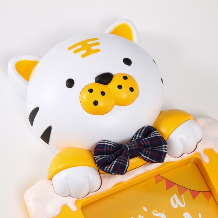 Фоторамка пластик 16х11 см Фоторамка пластик 16х11 см "Тигренок в чашке" желтый 29,5х8х19,5 см