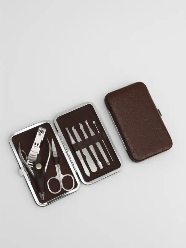 Набор маникюрный &laquo;Рептилия&raquo;, 8 предметов, в футляре, коричневый
