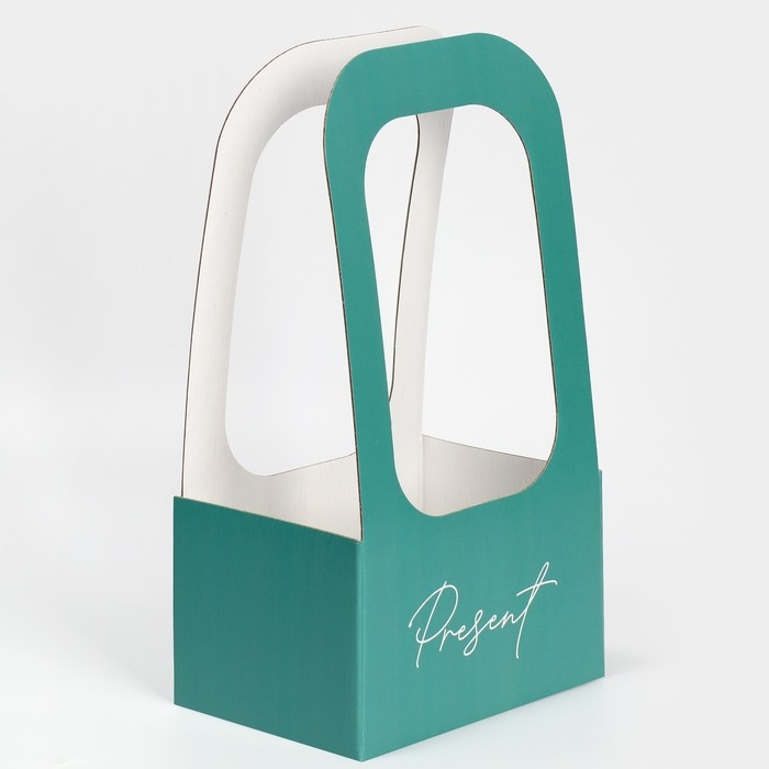 Коробка-переноска для цветов «Present», 17 × 12 × 32 см Коробка-переноска для цветов «Present», 17 × 12 × 32 см