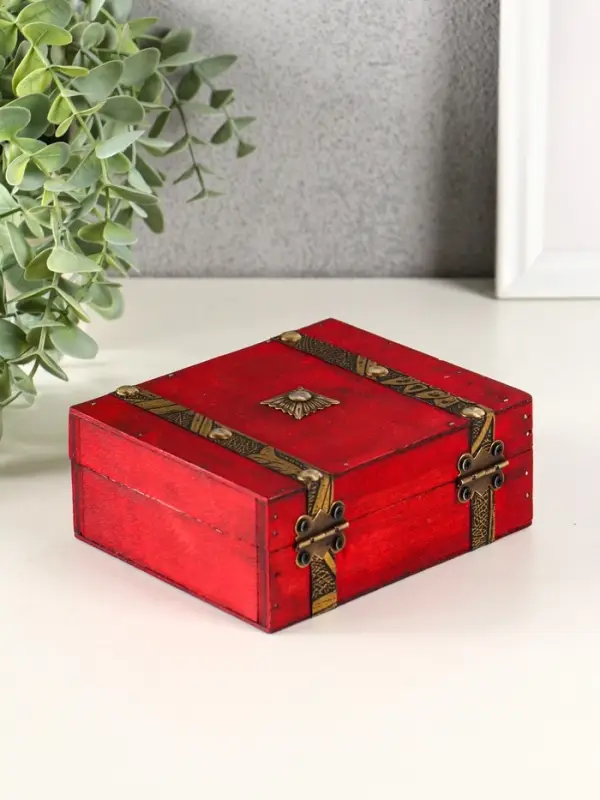 Шкатулка для украшений &laquo;Сундучок. Герцог&raquo;, дерево, состаренная, с заклёпками 5.5&times;13&times;10.2 см