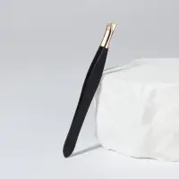 Пинцет скошенный, узкий, 8.5 см, цвет чёрный, золотистый