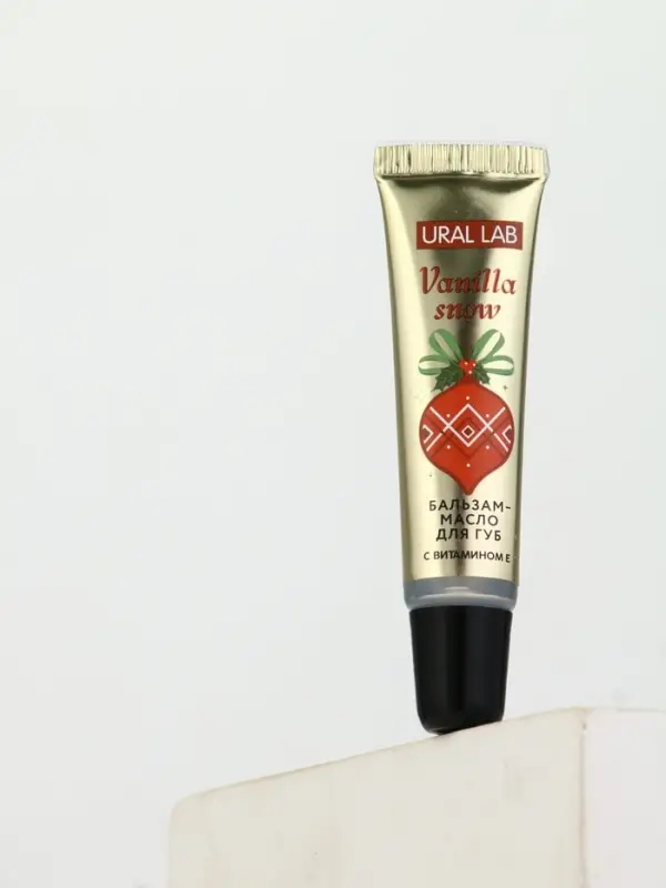Бальзам-масло для губ, аромат ванильные снежинки 10 г, URAL LAB Бальзам-масло для губ, аромат ванильные снежинки 10 г, URAL LAB
