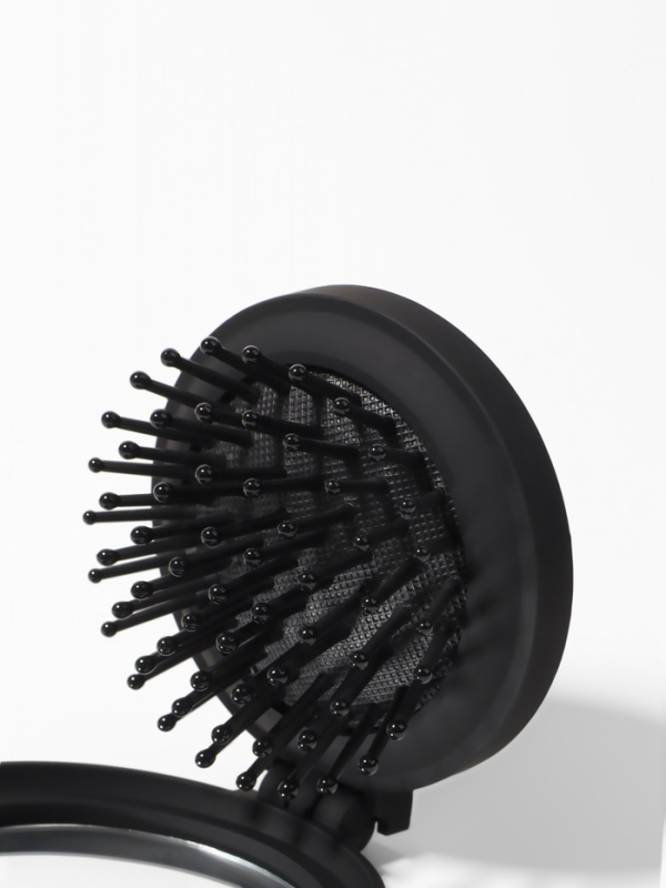 Расчёска массажная «Классика», складная, с зеркалом, 7×2.5 см, матовая, чёрная Расчёска массажная «Классика», складная, с зеркалом, 7×2.5 см, матовая, чёрная