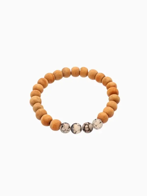 Браслет из сандалового дерева с агатом, длина 18 см, цв. чёрный Браслет из сандалового дерева с агатом, длина 18 см, цв. чёрный