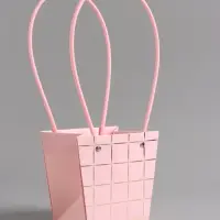 Сумка для цветов розовая влагостойкая, 13x9.5x13±5% см Сумка для цветов розовая влагостойкая, 13x9.5x13±5% см