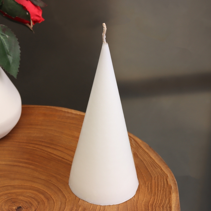 Свеча декоративная Свеча декоративная "Конус", 6,5х14 см, белая