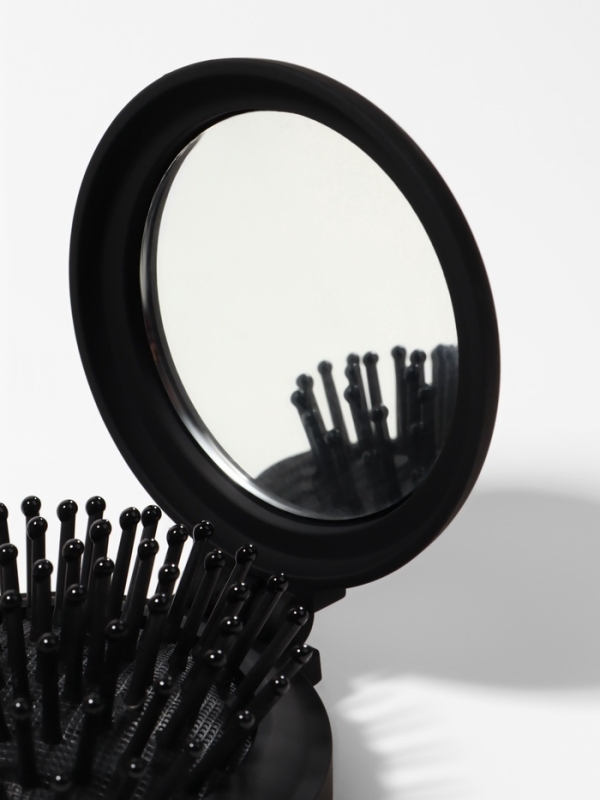 Расчёска массажная «Классика», складная, с зеркалом, 7×2.5 см, матовая, чёрная Расчёска массажная «Классика», складная, с зеркалом, 7×2.5 см, матовая, чёрная