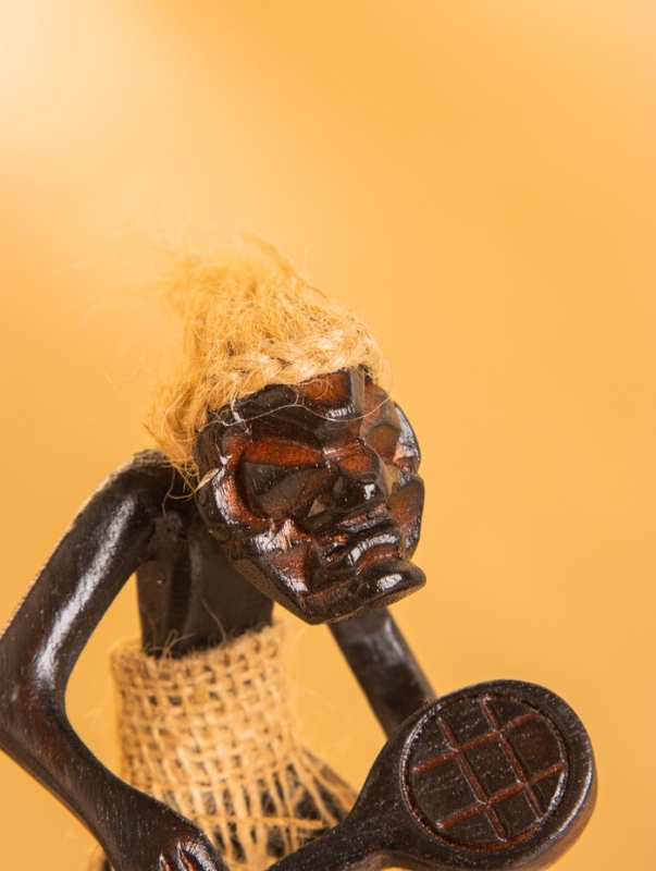 Сувенир «Абориген теннисист», 8×8×18 +/- 2 см, дерево Сувенир «Абориген теннисист», 8×8×18 +/- 2 см, дерево