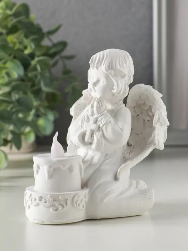 Сувенир полистоун свет "Белоснежный ангел с двухъярусным тортом" 7,7х8,5х11,5 см