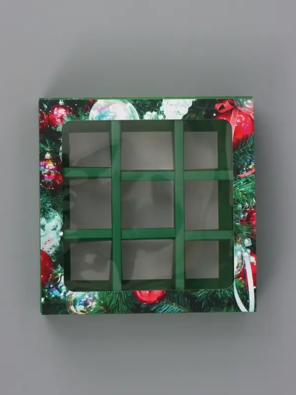 Коробка подарочная под 9 конфет &laquo;Елочные игрушки&raquo;, 14.5&times;14.5&times;3.5 см