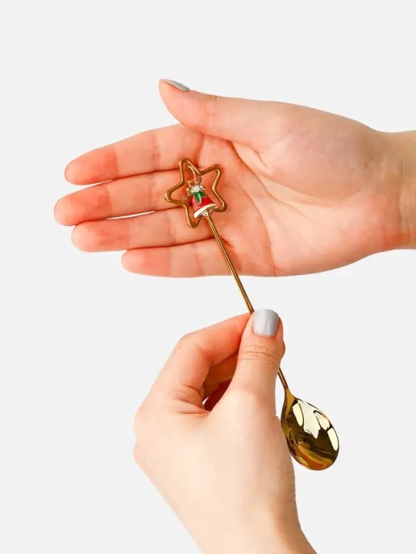 Ложки с подвесами новогодние «Тепла и уюта», подарочный набор 2 шт., 15.8×2.5 см Ложки с подвесами новогодние «Тепла и уюта», подарочный набор 2 шт., 15.8×2.5 см