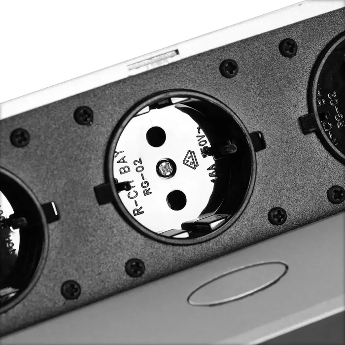 Розетка выдвижная Luazon Lighting, 16 А, трёхместная, в стол, чёрная