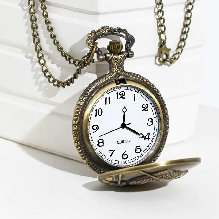 Часы карманные &laquo;Рыбалка&raquo;, кварцевые, d=4.5 см, цепочка 80 см