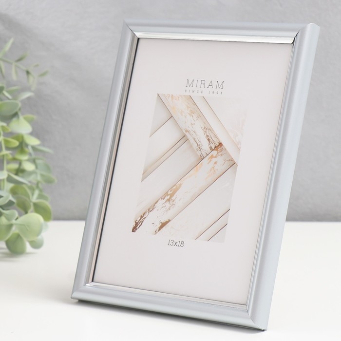 Фоторамка пластик Фоторамка пластик "МИРАМ" 13х18 см, 421 серебро (пластиковый экран)