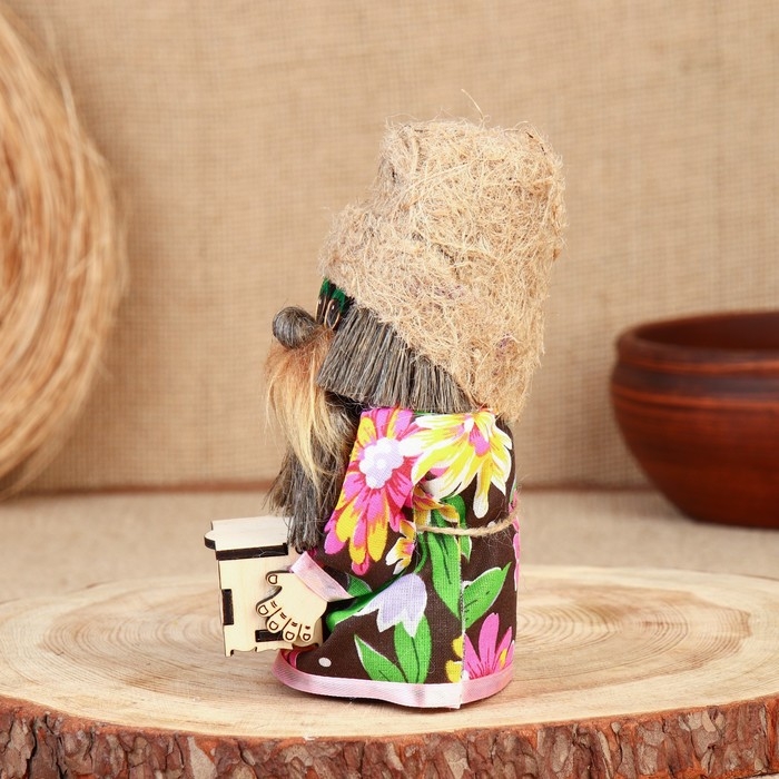 Оберег Оберег "Домовой с сундуком", 15-16 см