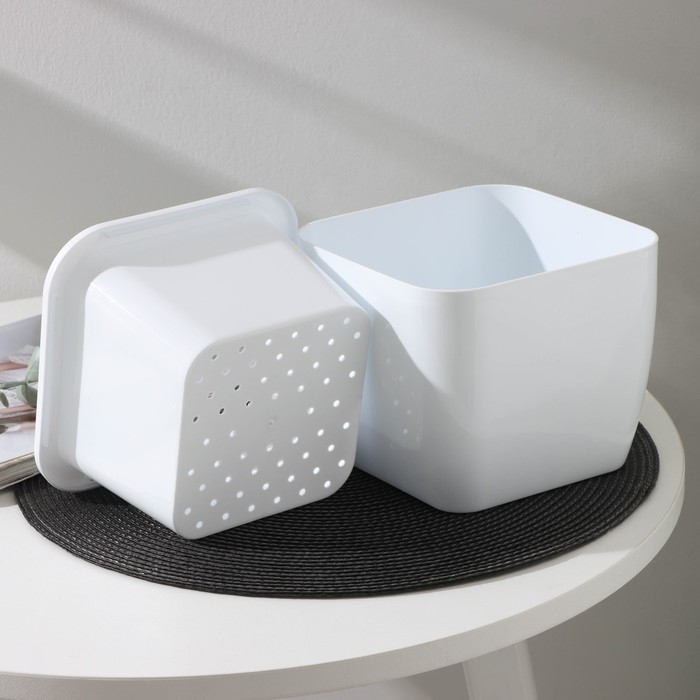 Кашпо для цветов со вставкой «Глянец», 2,4 л (1,6 л), цвет белый Кашпо для цветов со вставкой «Глянец», 2,4 л (1,6 л), цвет белый