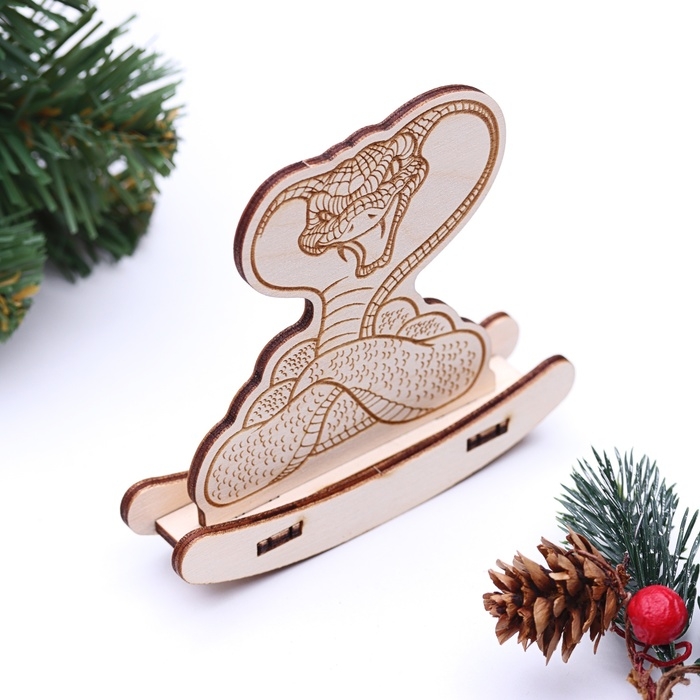 Новый год. Сувенир символ года качалка Новый год. Сувенир символ года качалка "Кобра", 9,7 х 9 х 2 см