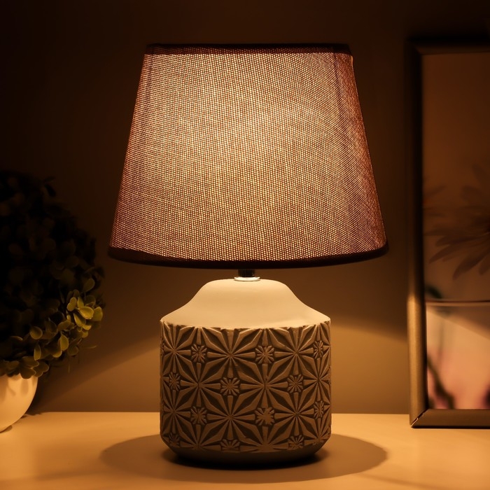 Настольная лампа Настольная лампа "Лиода" Е14 40Вт серый 20х20х29 см