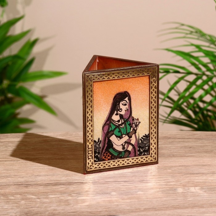 Подставка под карандаши "Индия" дерево шишам 9х9х11,5см МИКС