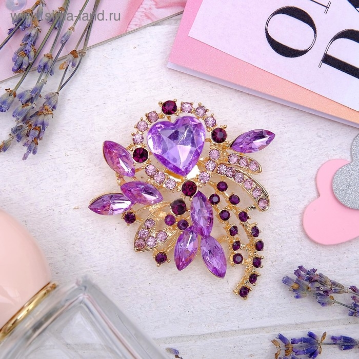 Брошь «Императрица» сердце, цвет фиолетовый в золоте Брошь «Императрица» сердце, цвет фиолетовый в золоте