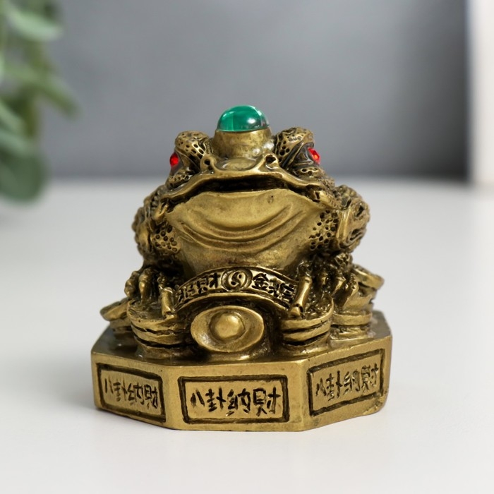 Нэцке полистоун бронза Нэцке полистоун бронза "Жаба на Ба-гуа" 5,8х5,8х6,6 см