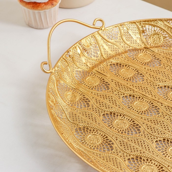Поднос «Ренессанс», 39,5×34×3,5 см, цвет золотой Поднос «Ренессанс», 39,5×34×3,5 см, цвет золотой