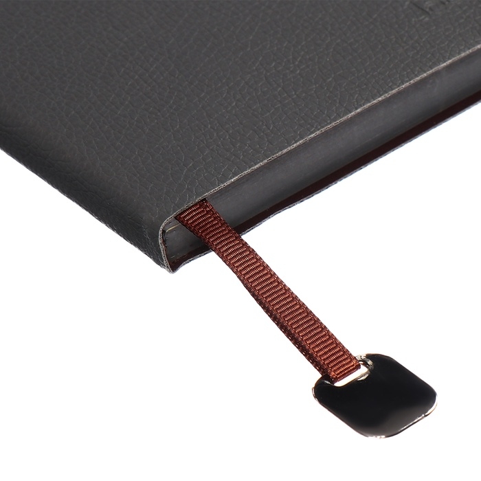 Ежедневник недатированный, формат А6+, 116 листов, клетка, ЛАЙТ Серый, тониров срез Ежедневник недатированный, формат А6+, 116 листов, клетка, ЛАЙТ Серый, тониров срез