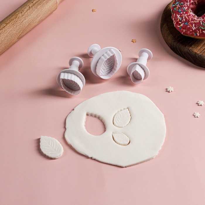 Набор плунжеров кондитерских Доляна «Лист большой», 3 шт Набор плунжеров кондитерских Доляна «Лист большой», 3 шт