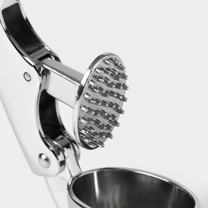 Пресс для чеснока Magistro Volt, нержавеющая сталь Пресс для чеснока Magistro Volt, нержавеющая сталь