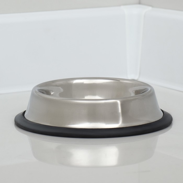 Миска с нескользящим основанием, 230 мл Миска с нескользящим основанием, 230 мл